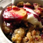 Crumble aux myrtilles et aux pommes