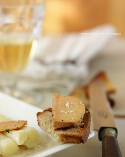 Poireaux vinaigrette, copeaux de foie gras