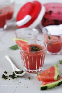Gaspacho de pastèque et framboises, pesto de menthe