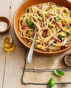 spaghettis aux lardons et courgette